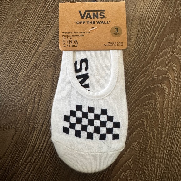 NWT: Vans Checkerboard Logo 3PK
No-Show Socks - Picture 3 of 7